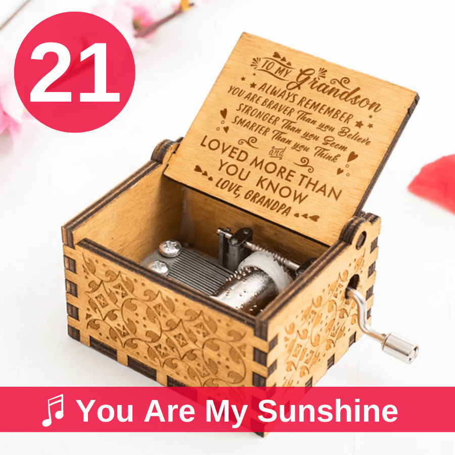 DJPeano's Enchanting Handmade Musicbox - A Timeless Melody